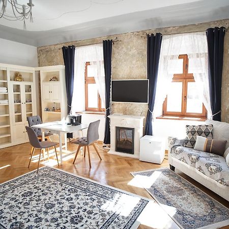 Crown Jewels Centre Sibiu Apartment Luaran gambar