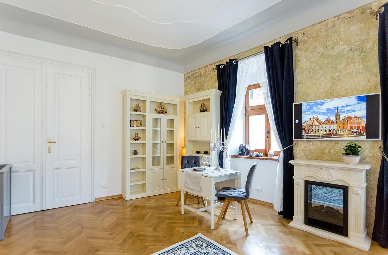 Crown Jewels Centre Sibiu Apartment Luaran gambar