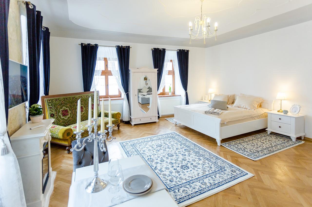 Crown Jewels Centre Sibiu Apartment Luaran gambar