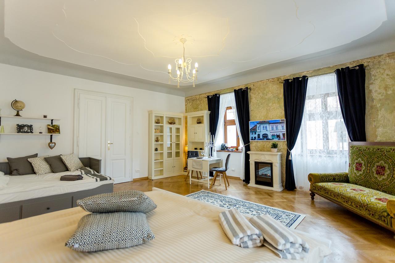 Crown Jewels Centre Sibiu Apartment Luaran gambar